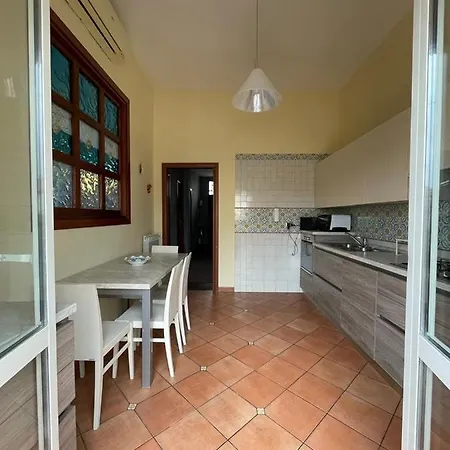 Appartamento La Ferrovia Holiday Napoli